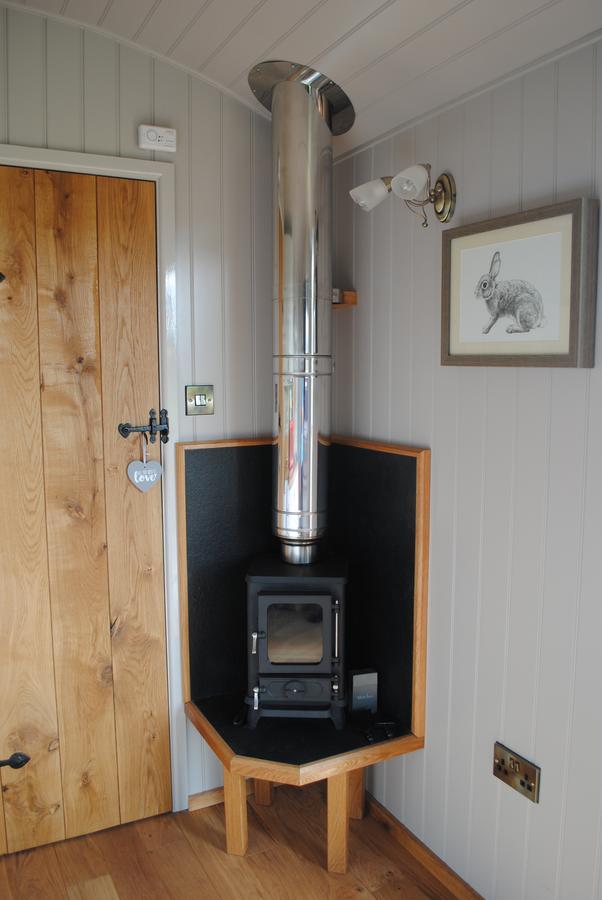 The Little John Petite Cosy Log Cabin - Sleeps 2, Great For Romantic Breaks, Couples, Single Guests, Near Sherwood Forest At Fairview Farm, Nottingham Set In 88 Acres Blidworth Kültér fotó