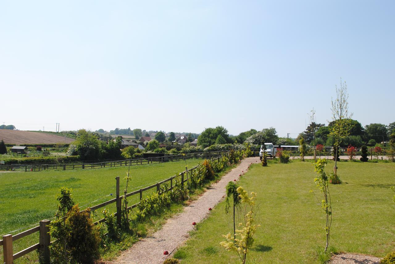 The Little John Petite Cosy Log Cabin - Sleeps 2, Great For Romantic Breaks, Couples, Single Guests, Near Sherwood Forest At Fairview Farm, Nottingham Set In 88 Acres Blidworth Kültér fotó